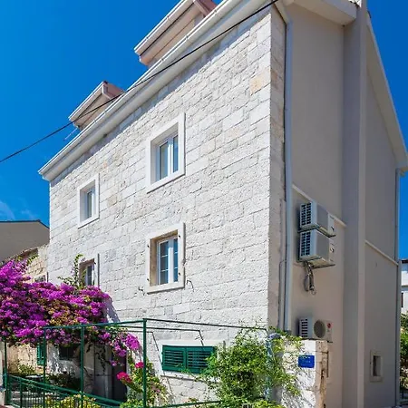 Cosy B Apartment Makarska